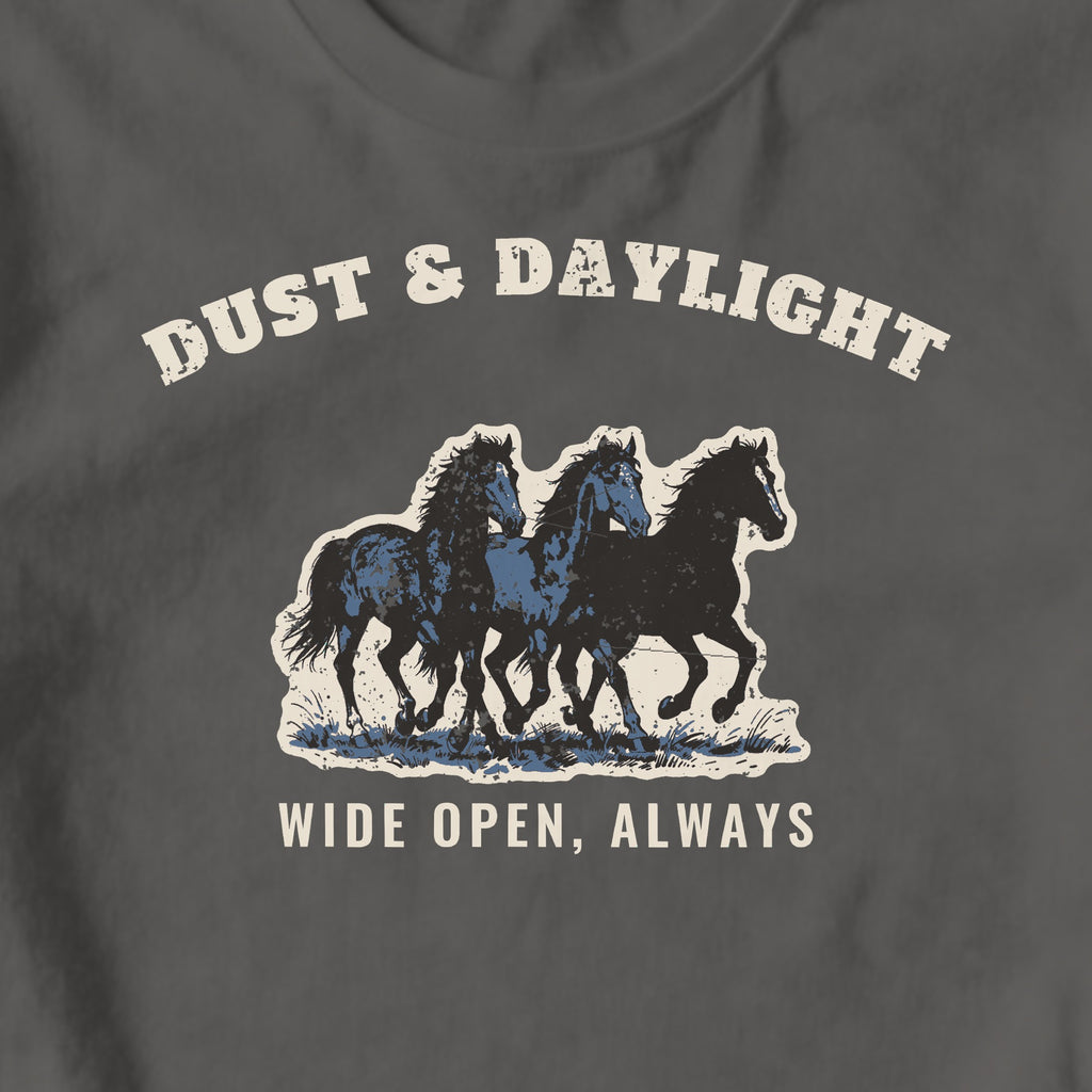 Dust & Daylight - design close-up · pepper