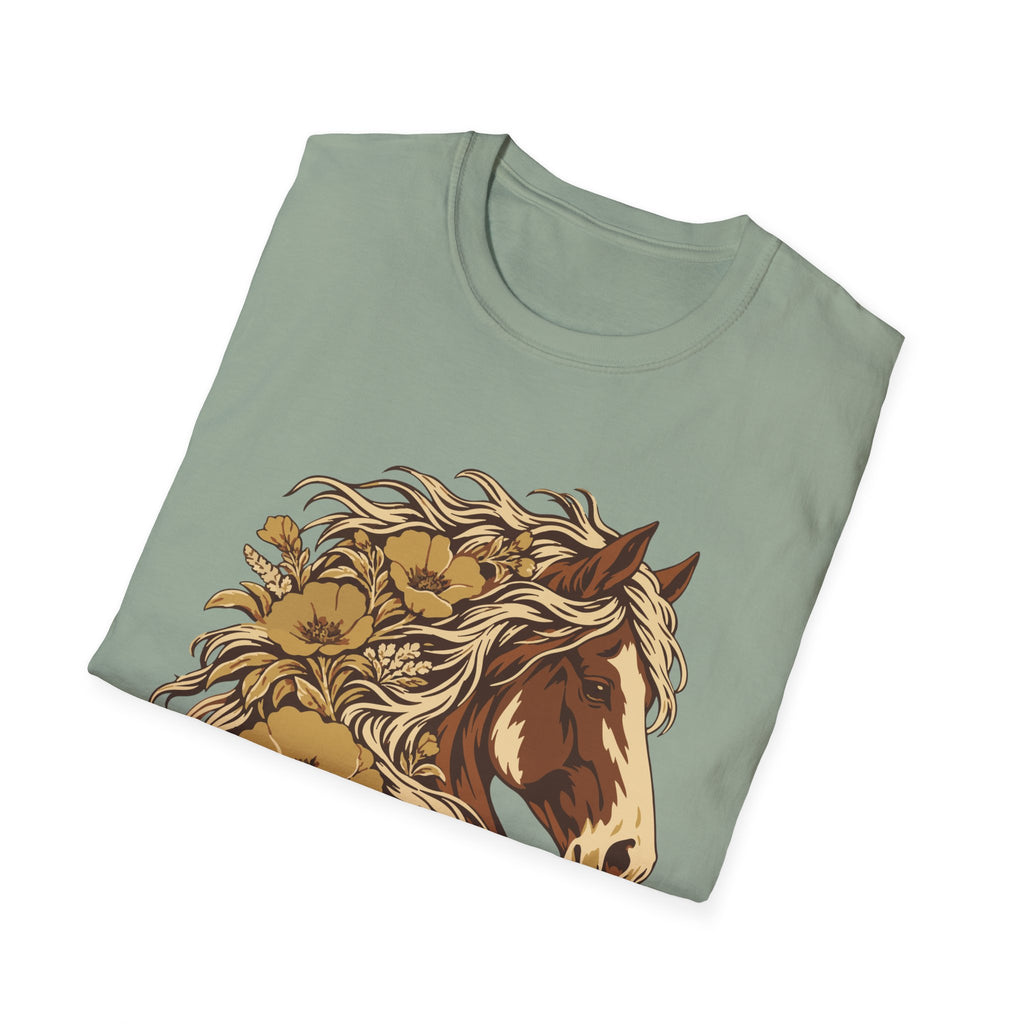Wildflower Mane Horse Tee – Everyday Softstyle