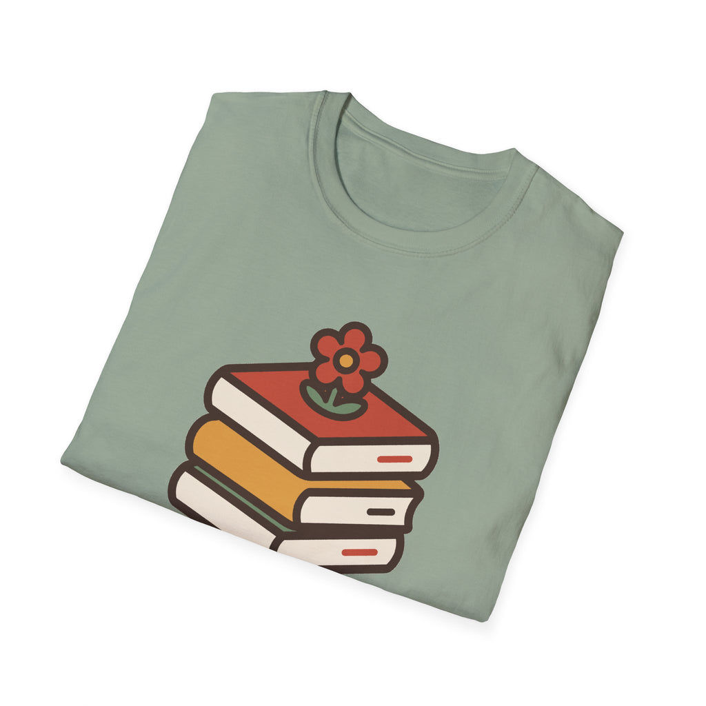 Bookish Mama Tee – Everyday Softstyle