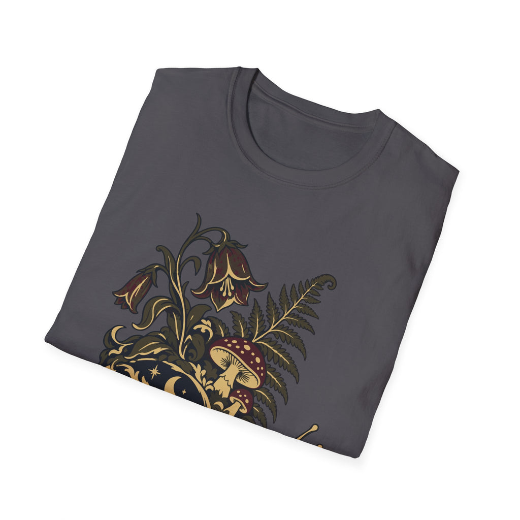 Night Garden Snail Tee – Everyday Softstyle