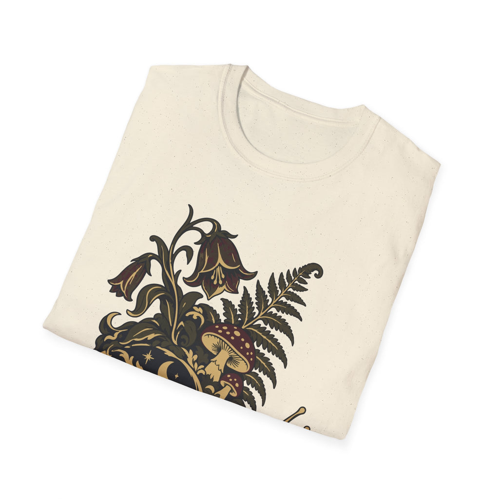 Night Garden Snail Tee – Everyday Softstyle